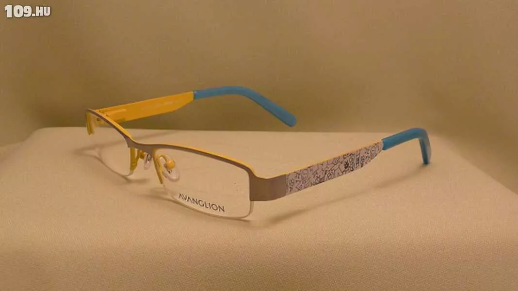 Avanglion gyerek szemüvegkeret+ lencse